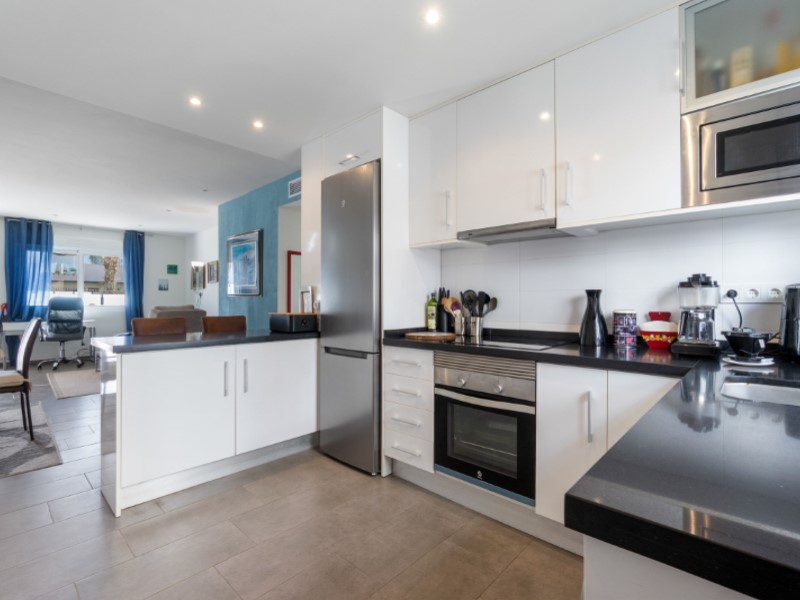 Master bedroom in apartment for sale in Torrevieja