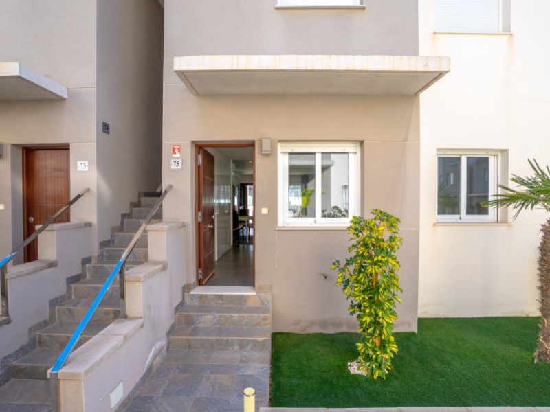 Living room in apartment for sale in Torrevieja