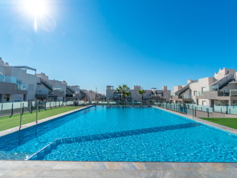 Master bedroom in apartment for sale in Torrevieja