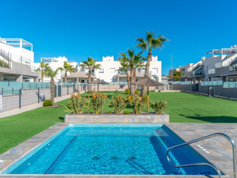 Garden in apartment for sale in Torrevieja