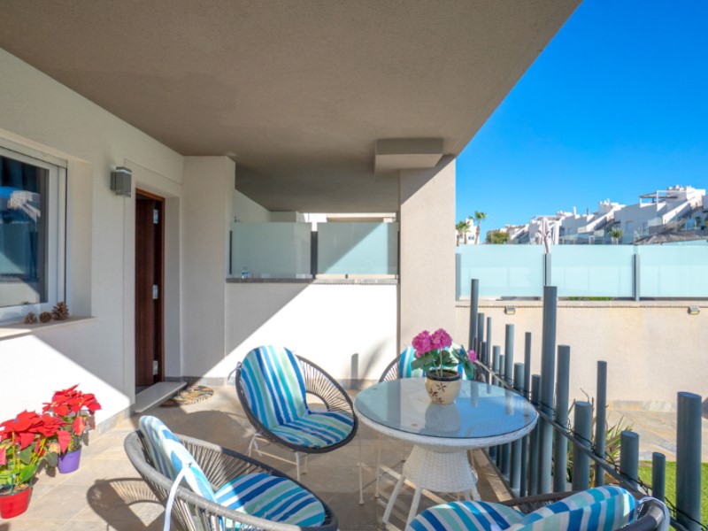 Garden in apartment for sale in Torrevieja