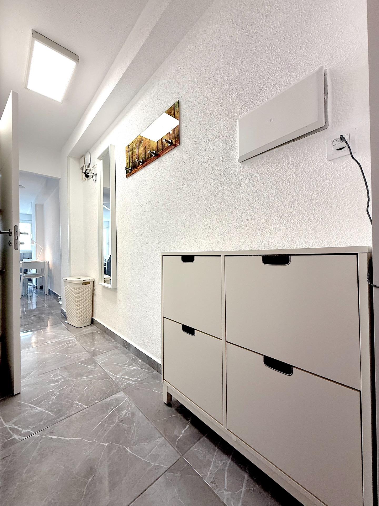Bedroom in apartment for sale in Torrevieja