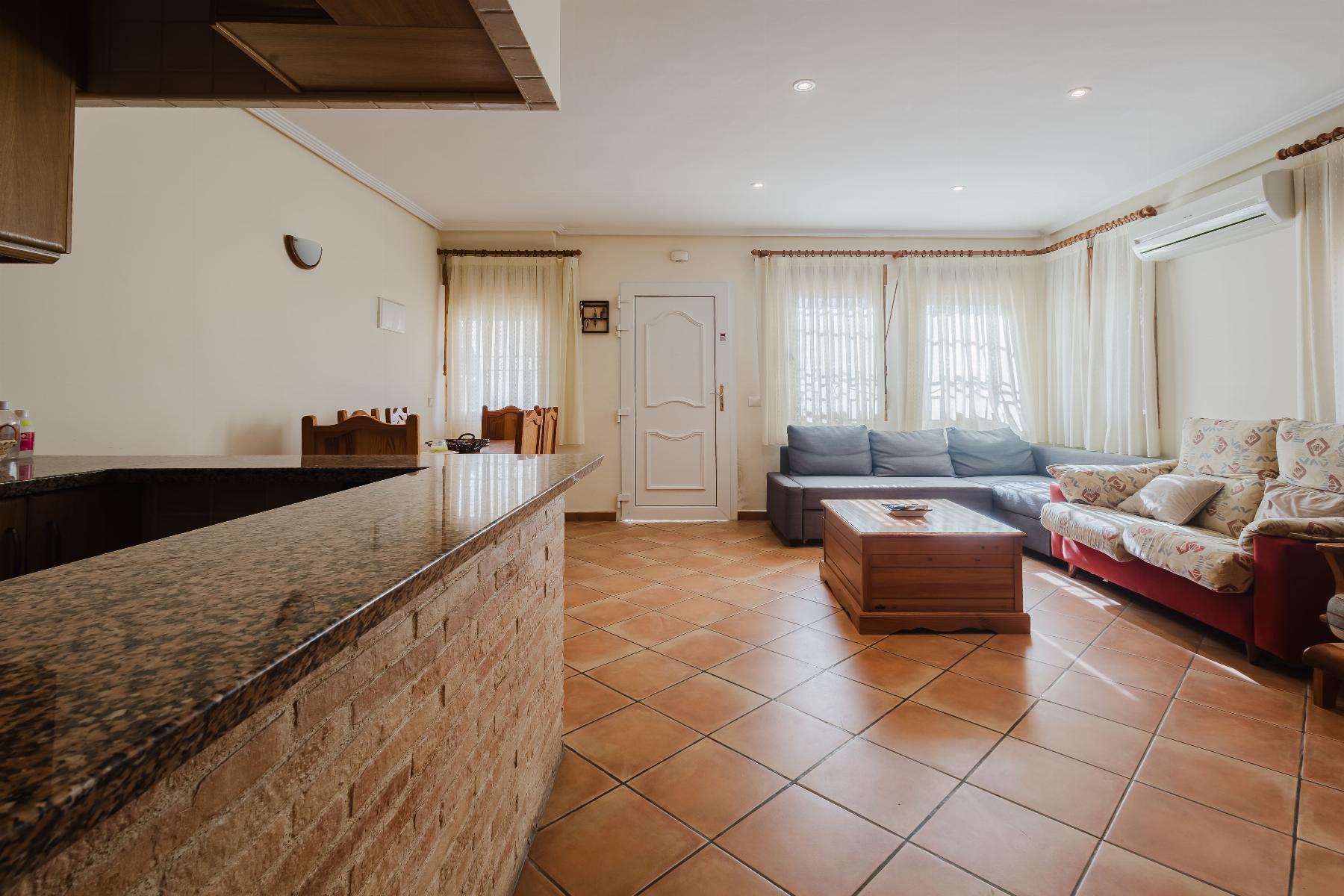 Kitchen in bungalow for sale in Torrevieja