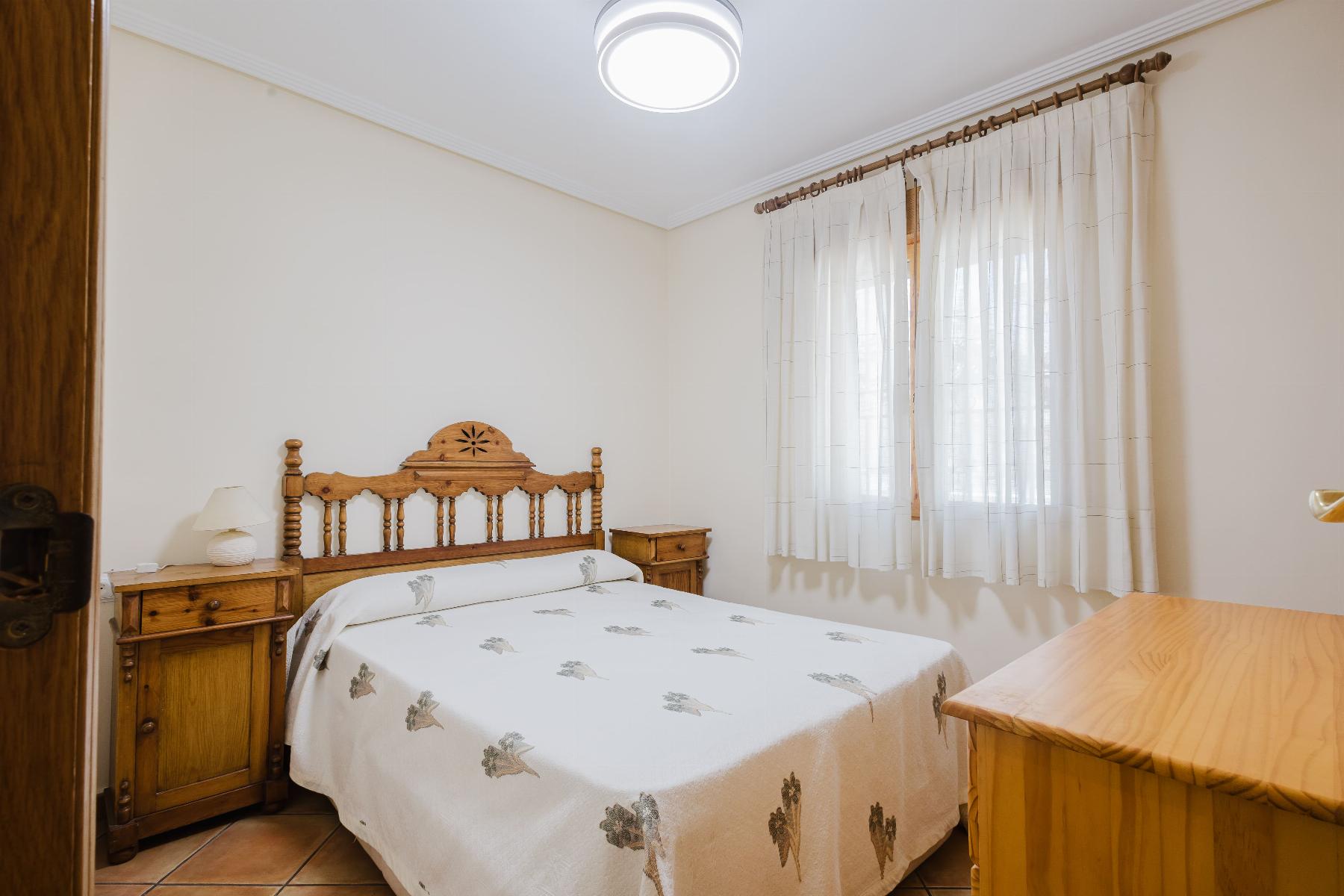 Bedroom in bungalow for sale in Torrevieja