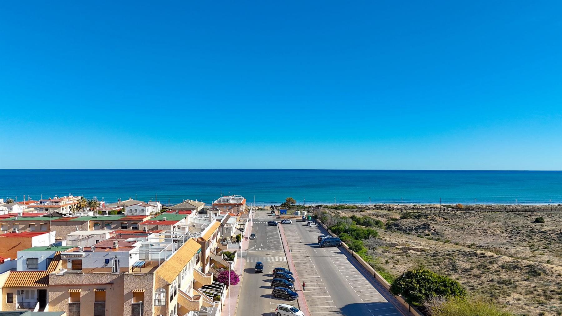 Dining area in bungalow for sale in Torrevieja