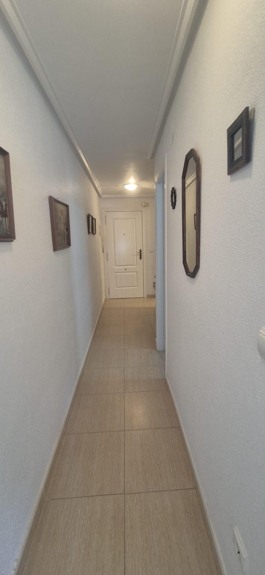 Bedroom in apartment for sale in Torrevieja