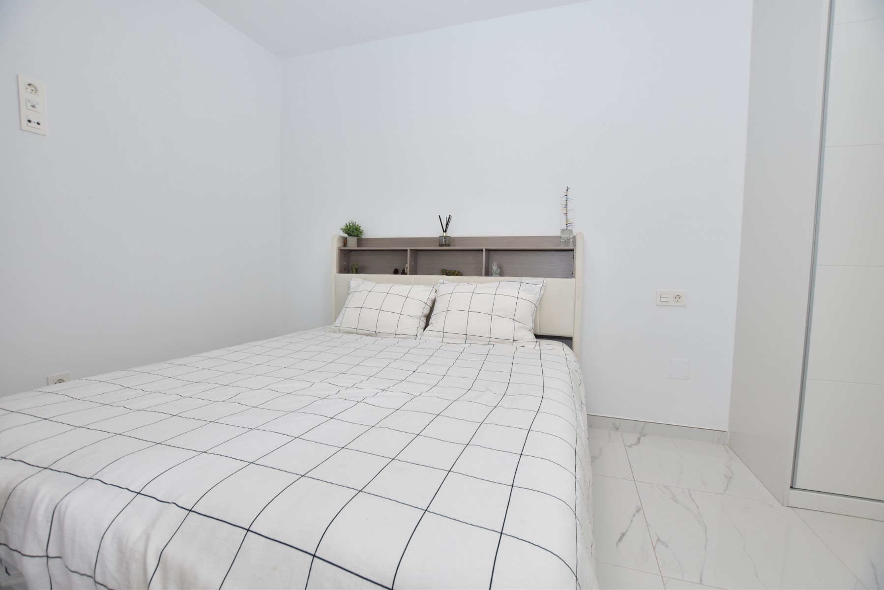 Living room in villa for sale in Los Montesinos