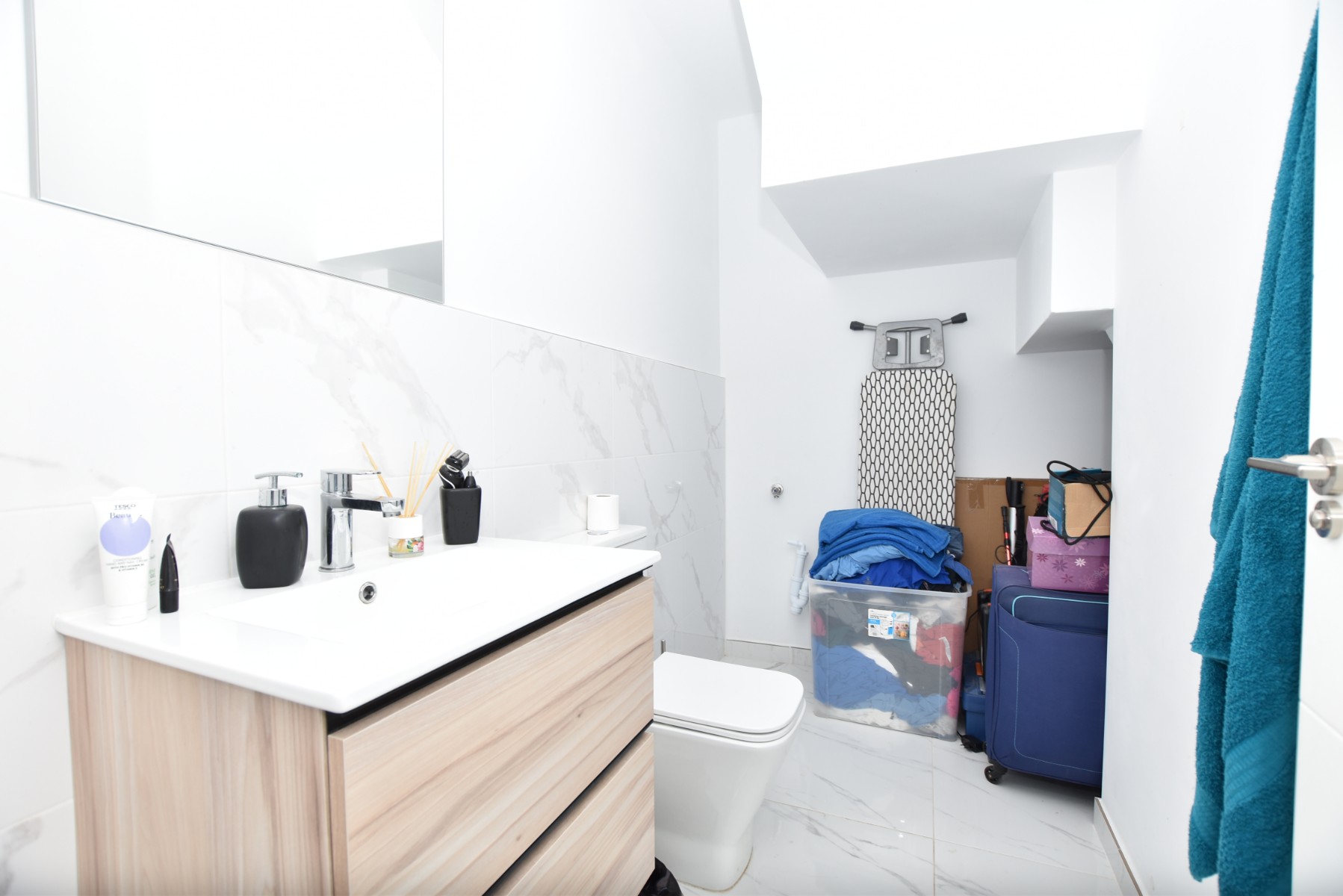 Bedroom in villa for sale in Los Montesinos