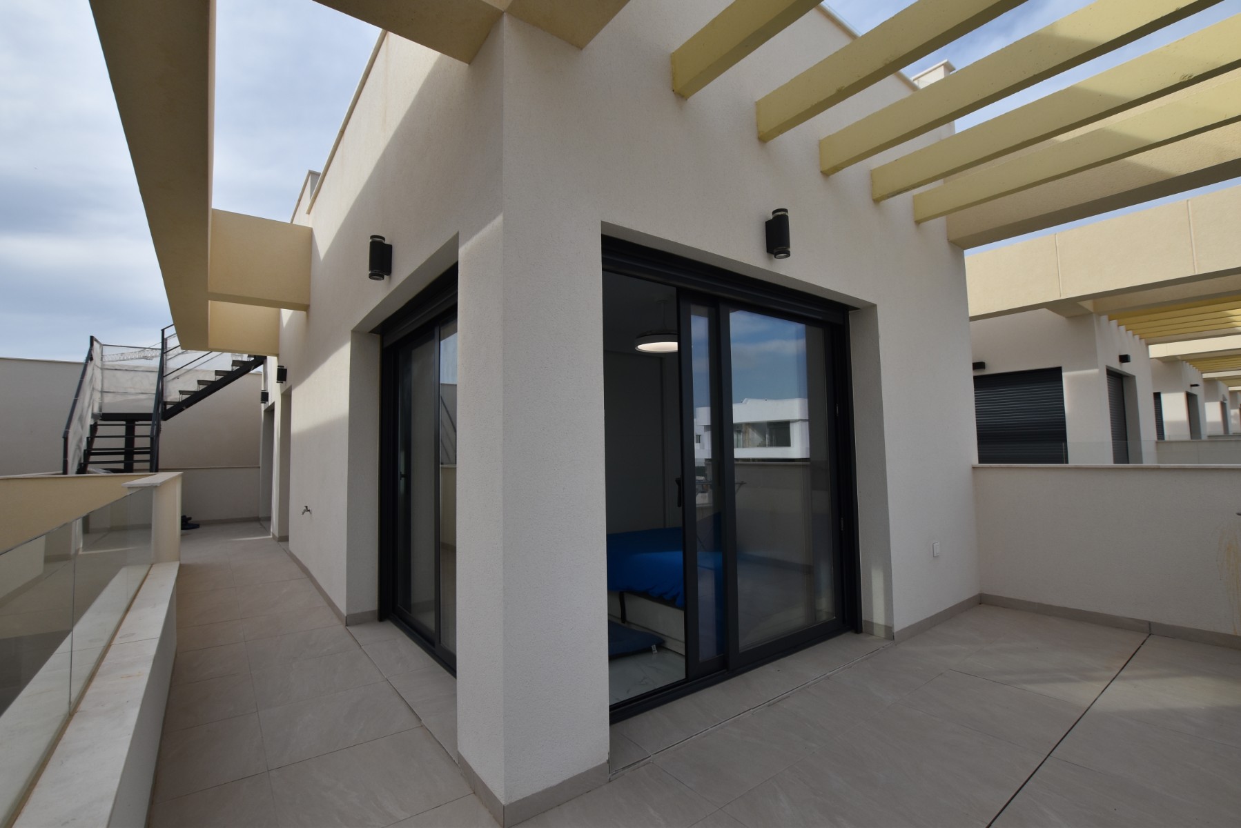 Pool area in villa for sale in Los Montesinos