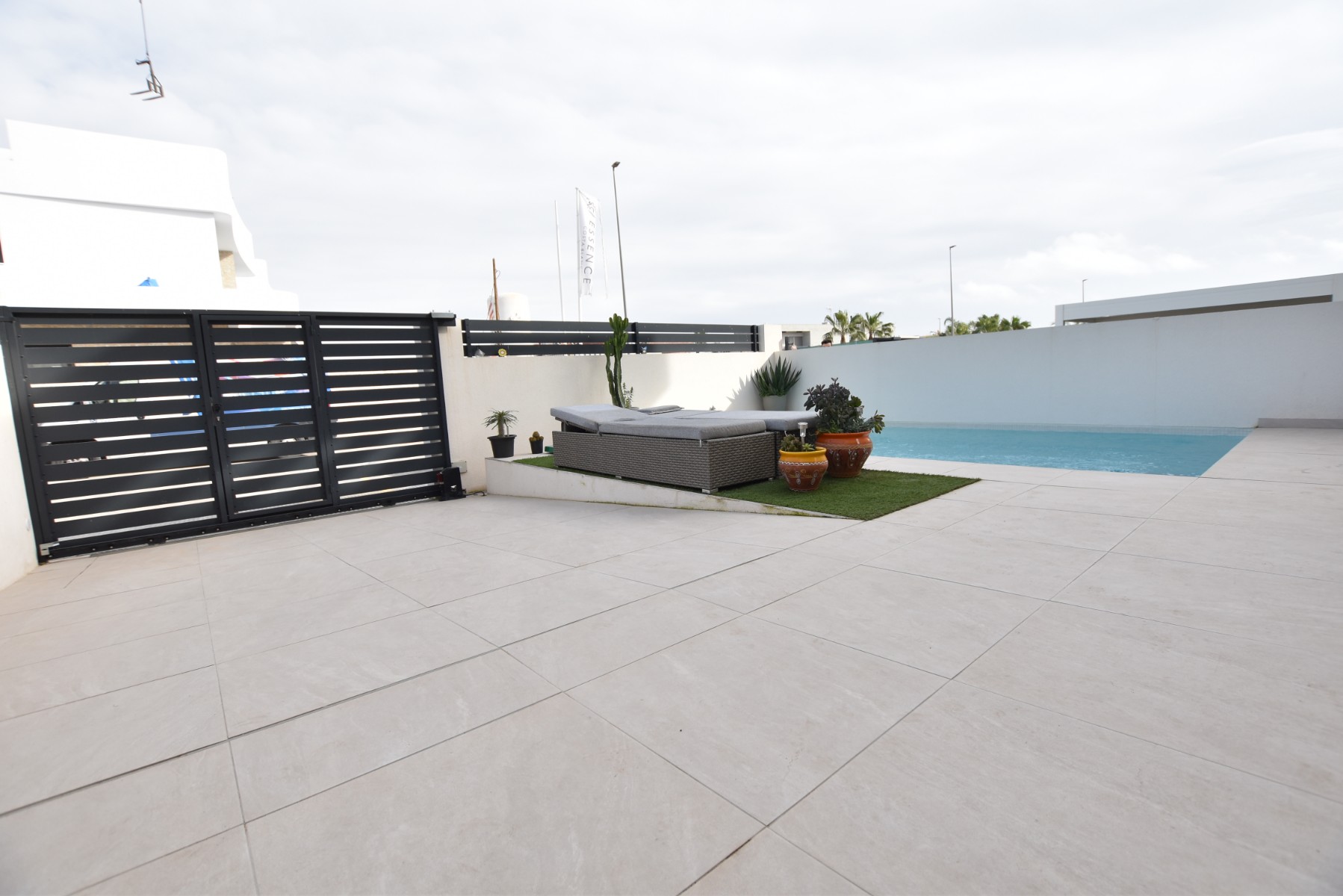 Terrace in villa for sale in Los Montesinos