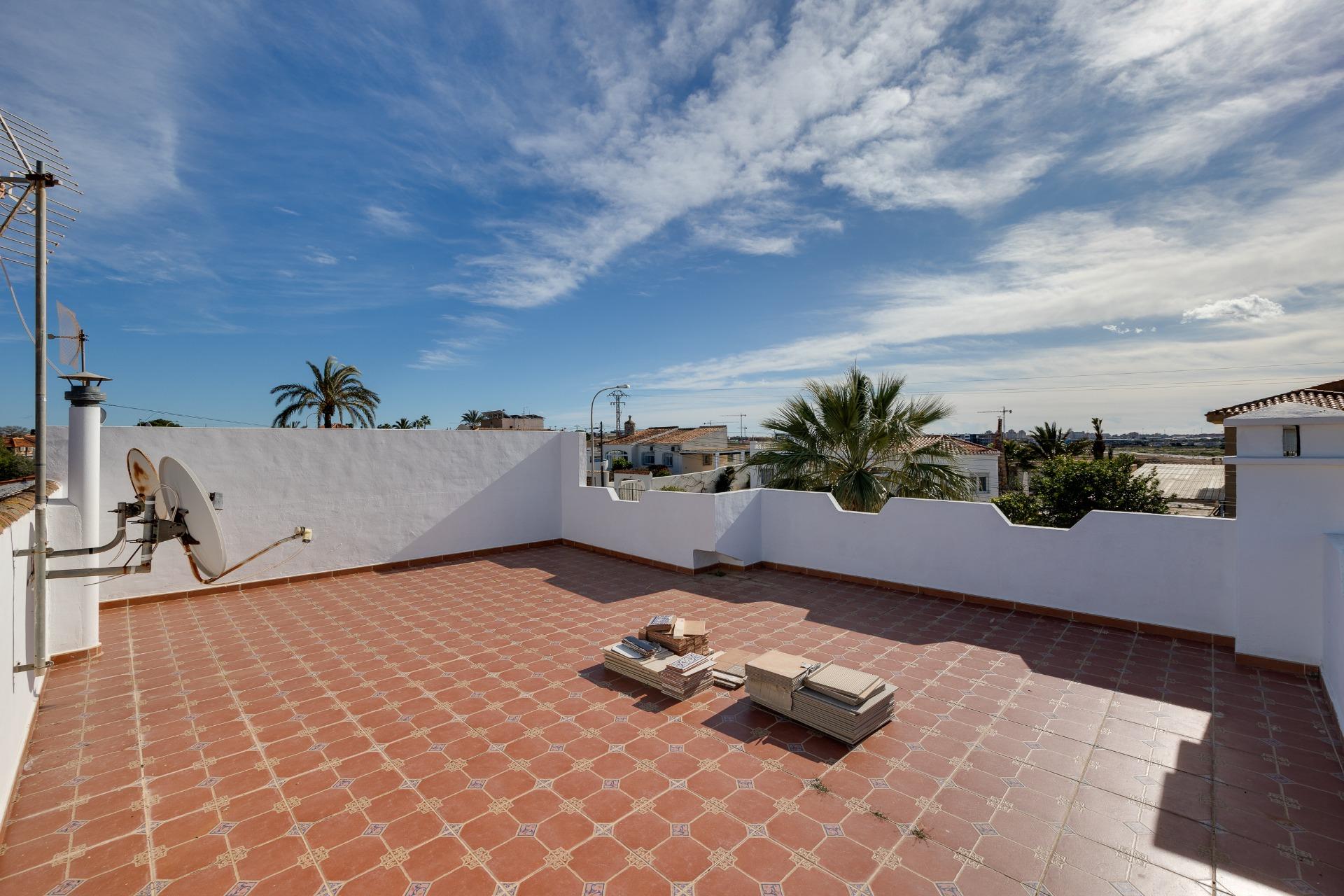 Dining area in villa for sale in Torrevieja