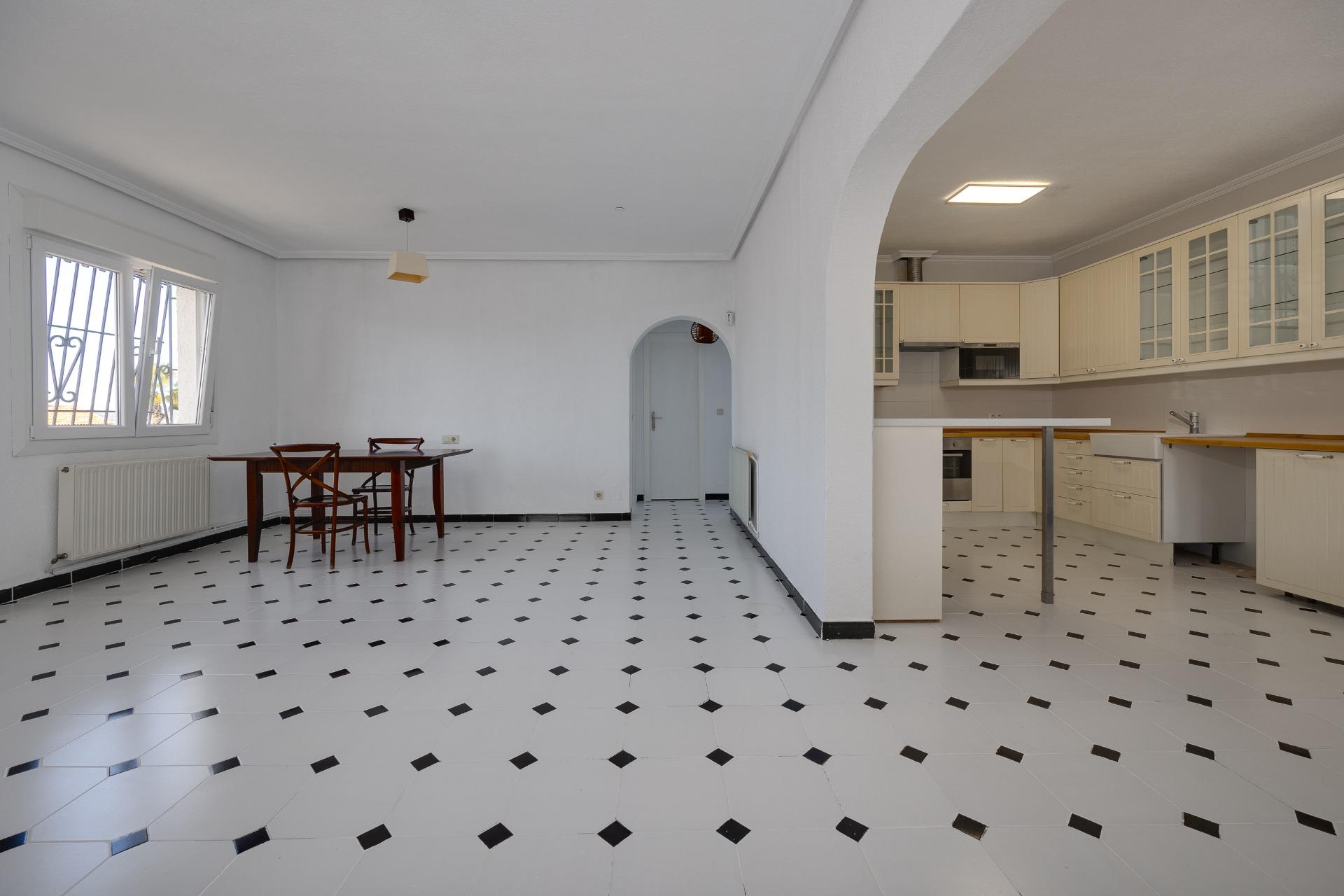 Terrace in villa for sale in Torrevieja