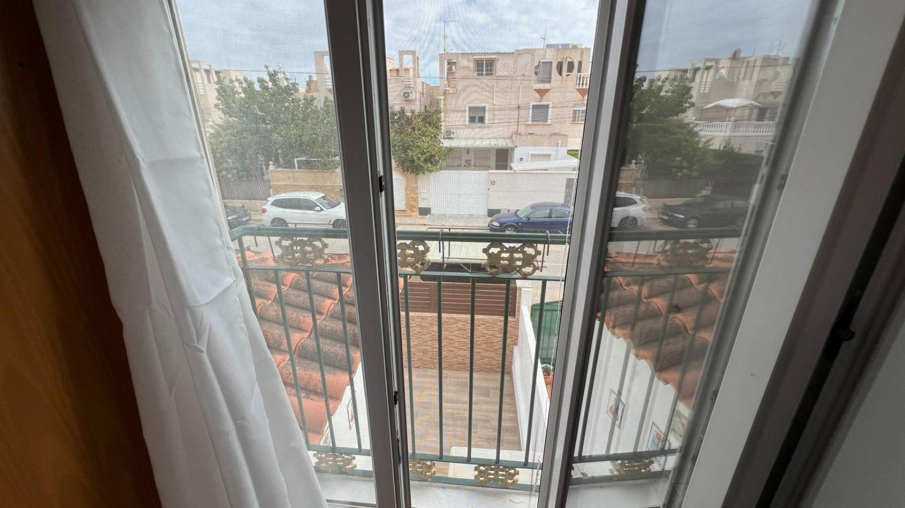 Bedroom in bungalow for sale in Torrevieja