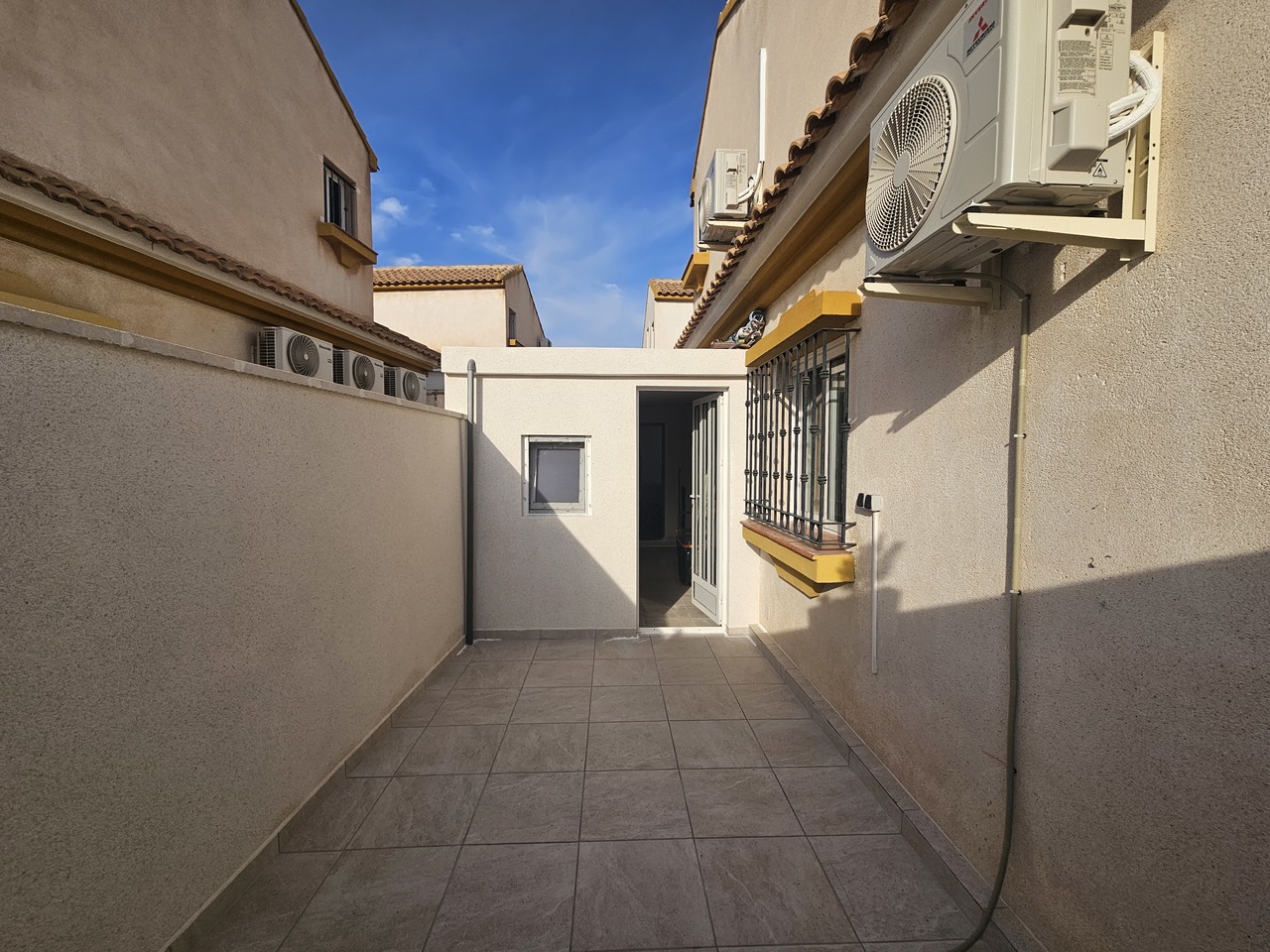Kitchen in bungalow for sale in La Zenia