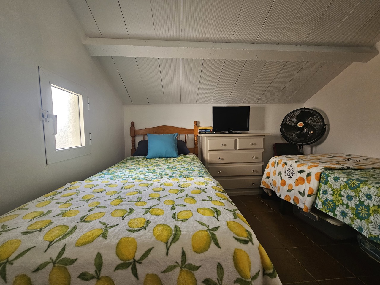 Master bedroom in bungalow for sale in La Zenia