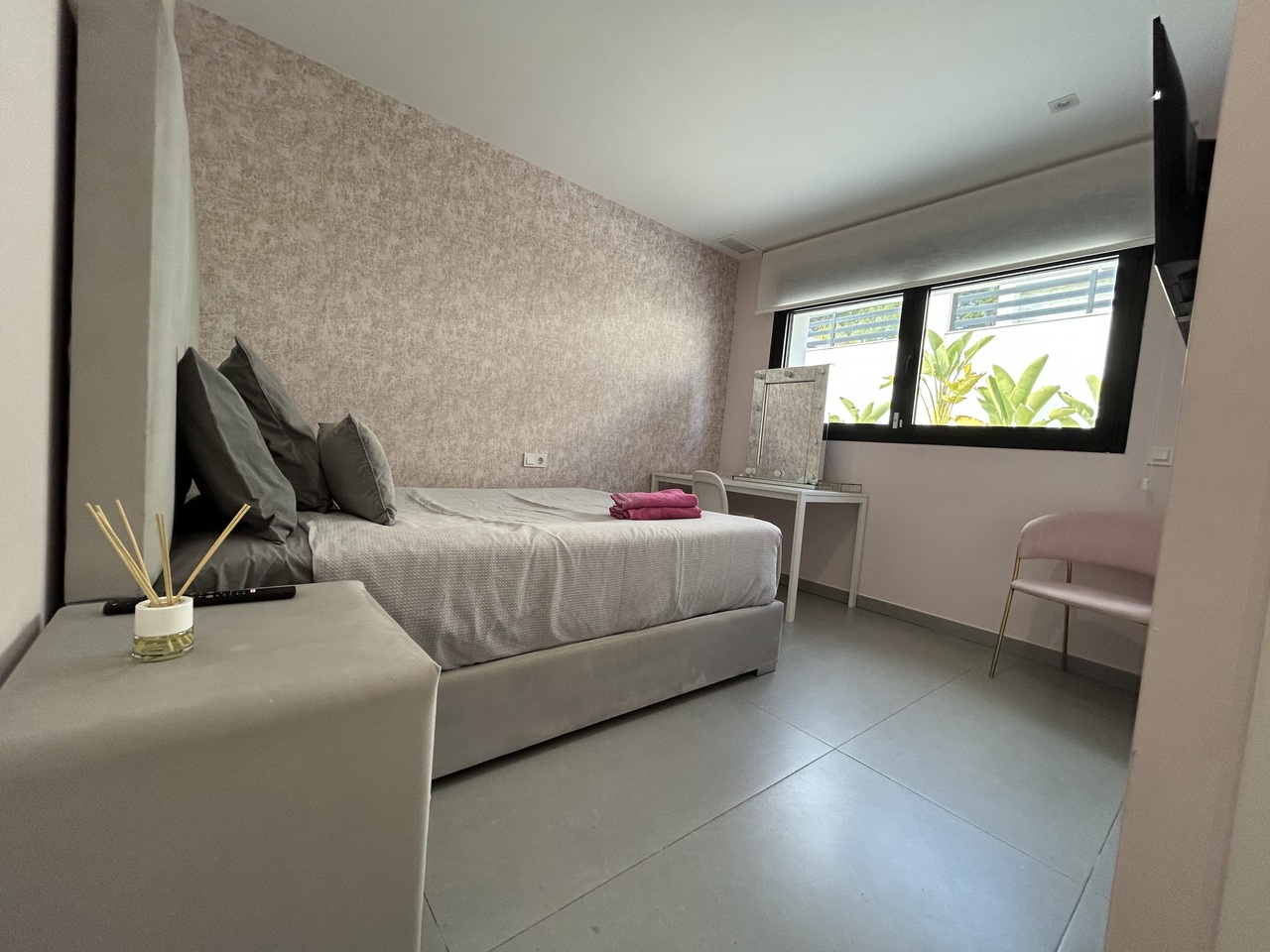 Kitchen in villa for sale in Los Balcones