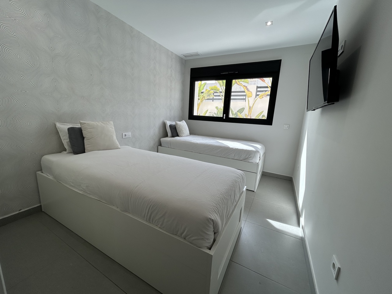 Bedroom in villa for sale in Los Balcones