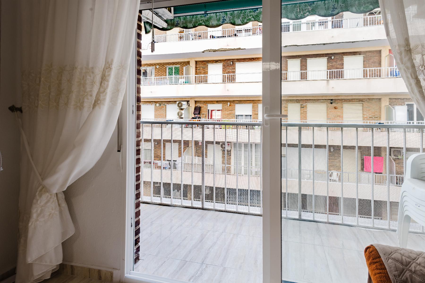 Kitchen in apartment for sale in Torrevieja