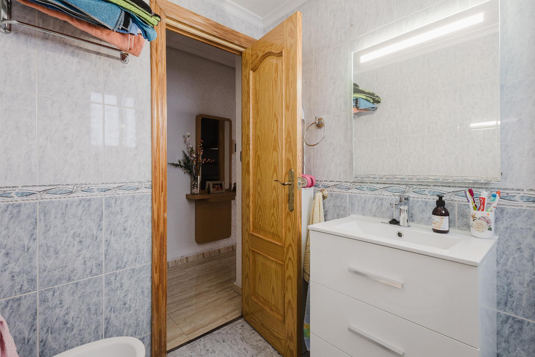 Terrace in apartment for sale in Torrevieja