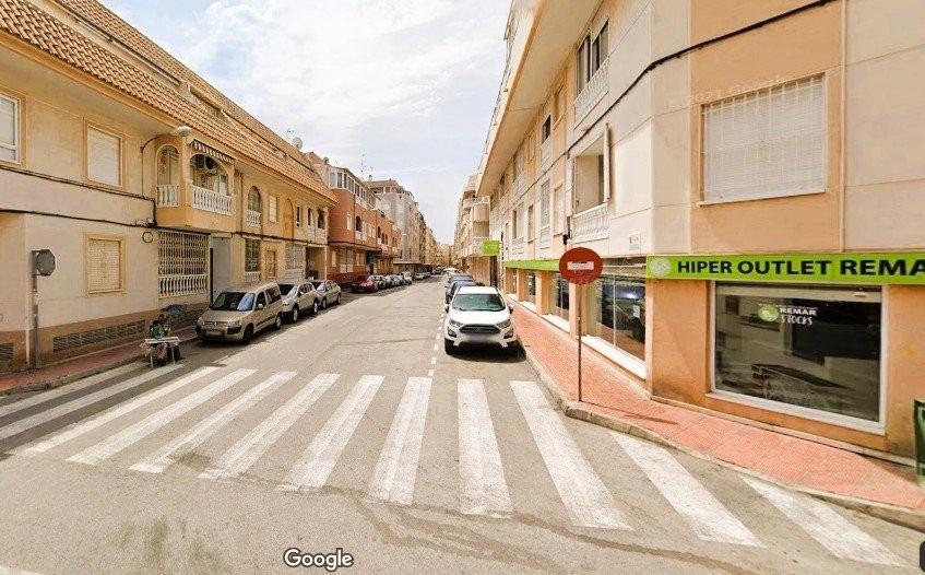Garden in apartment for sale in Torrevieja