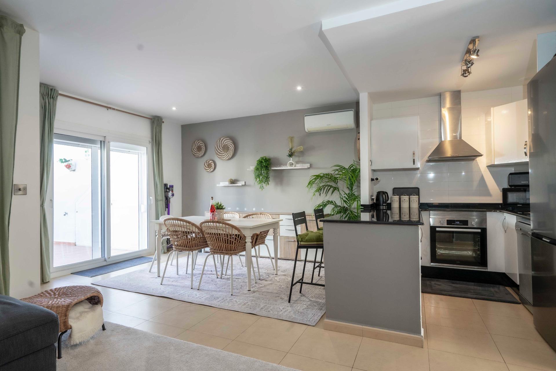 Bedroom in apartment for sale in Alhama De Murcia