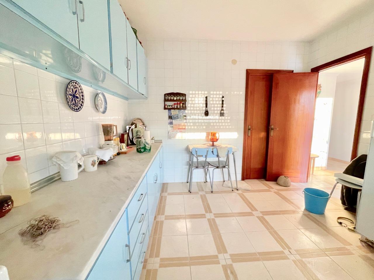 Kitchen in villa for sale in Benidorm