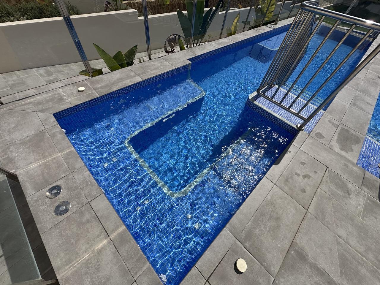 Ático de lujo en Orihuela Costa con jacuzzi privado