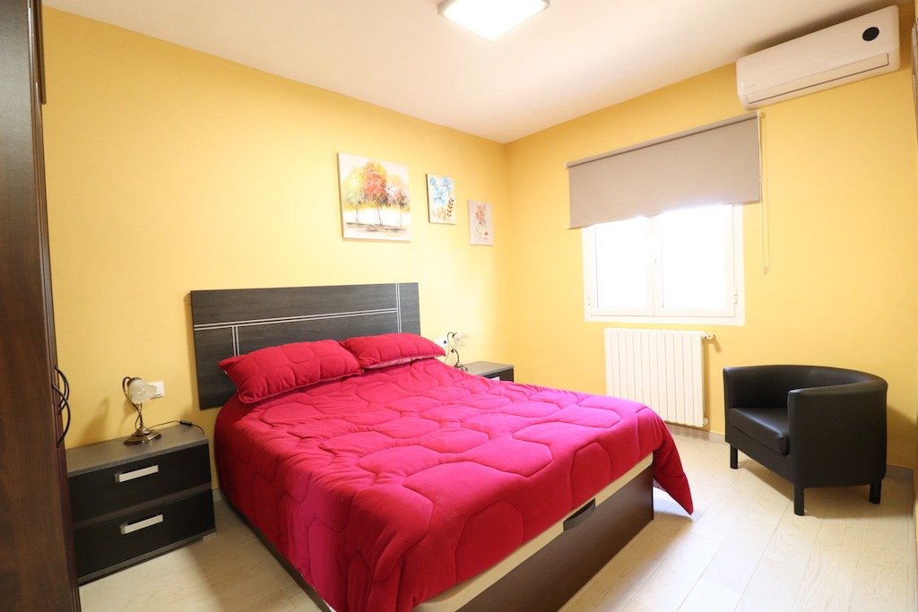 Terrace in villa for sale in Torrevieja