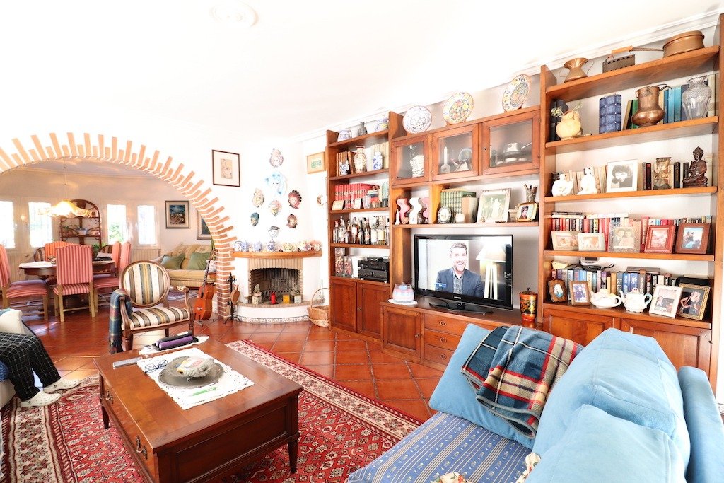 Dining area in villa for sale in Torrevieja