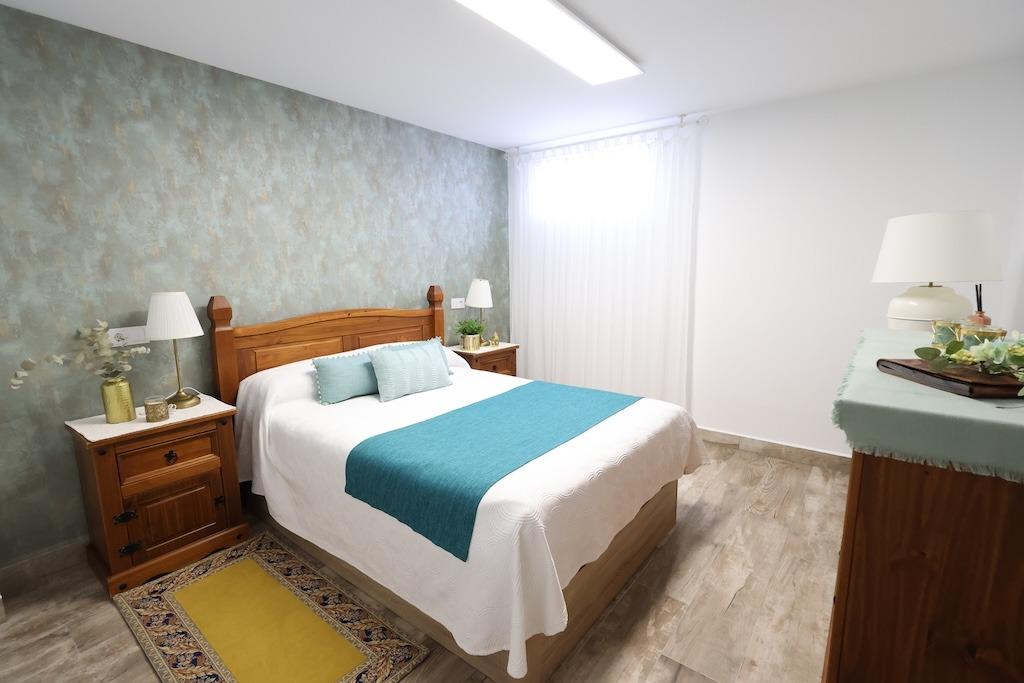 Garden in villa for sale in San Miguel de Salinas