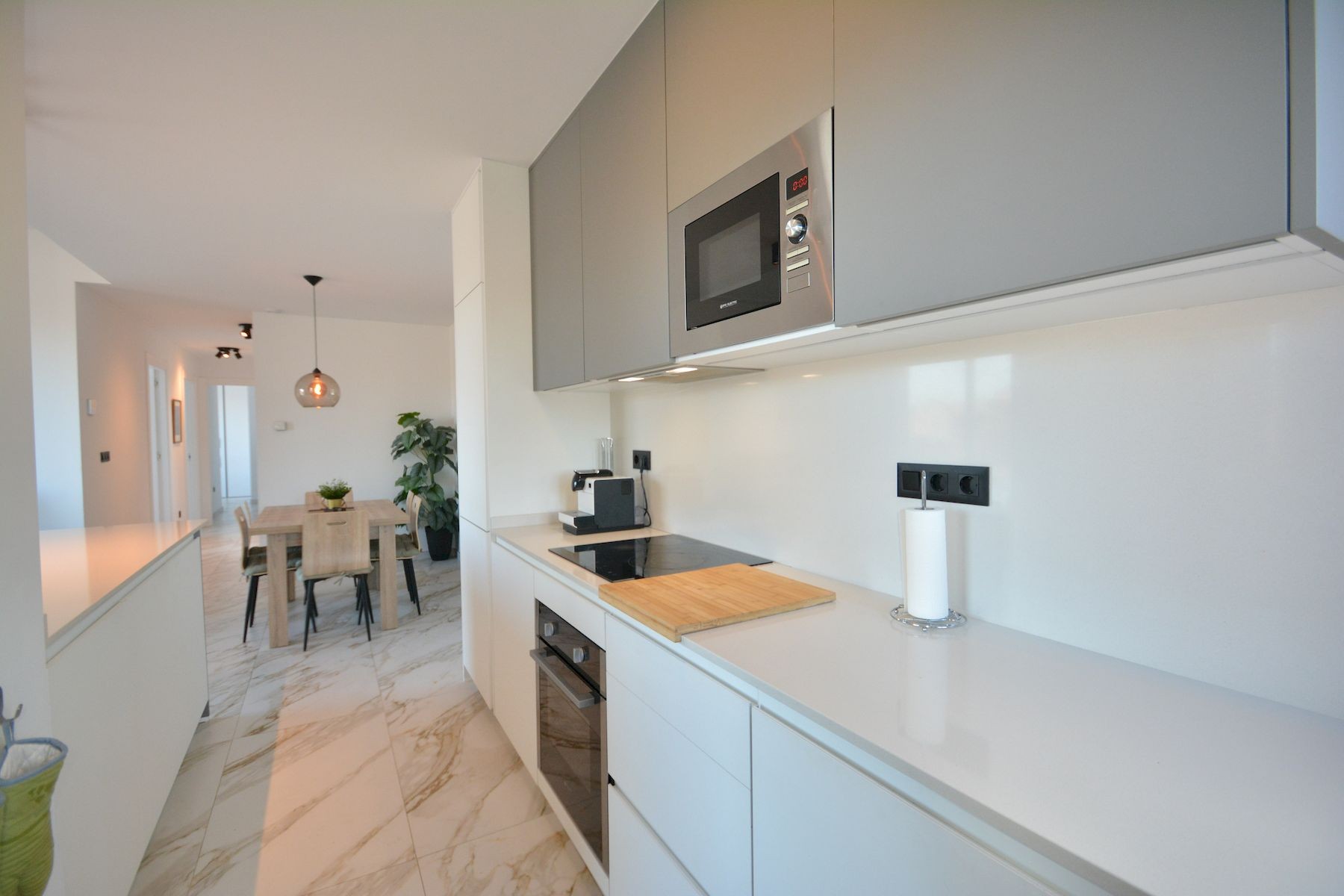 Master bedroom in apartment for sale in Guardamar del Segura