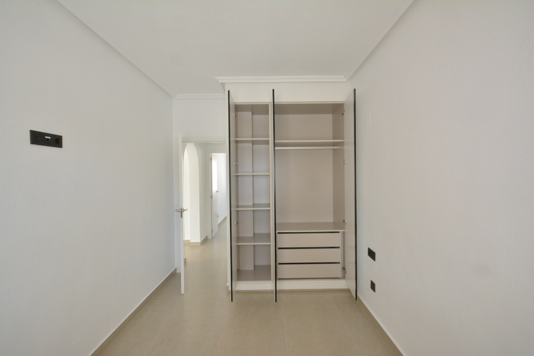 Terrace in villa for sale in Algorfa