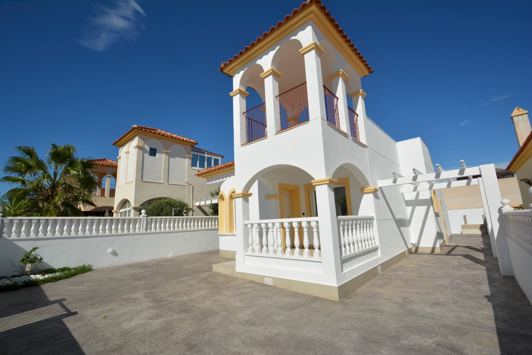 Living room in villa for sale in Algorfa