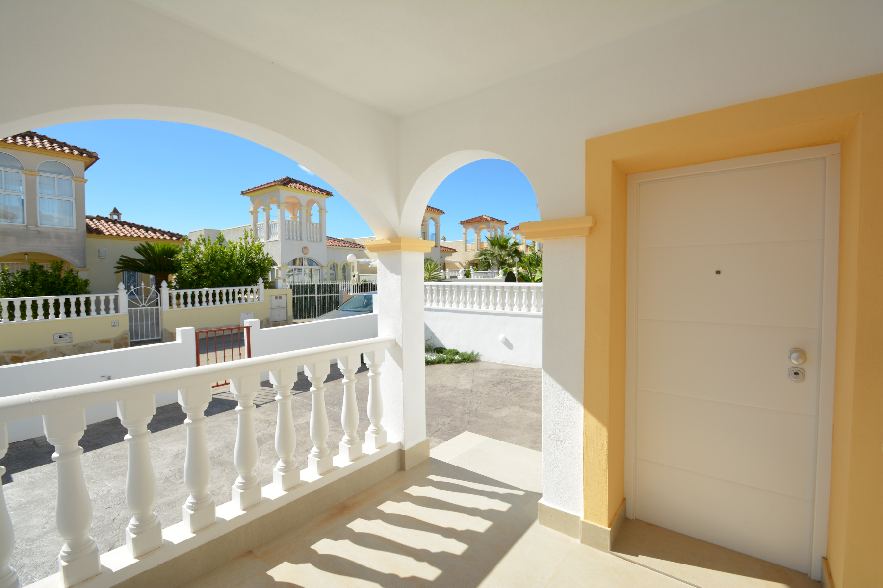 Bathroom in villa for sale in Algorfa