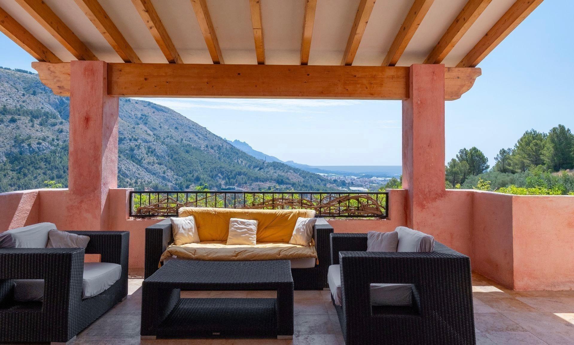 Bathroom in villa for sale in Altea