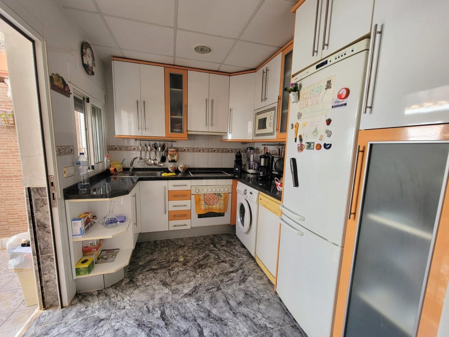 Kitchen in bungalow for sale in Torrevieja