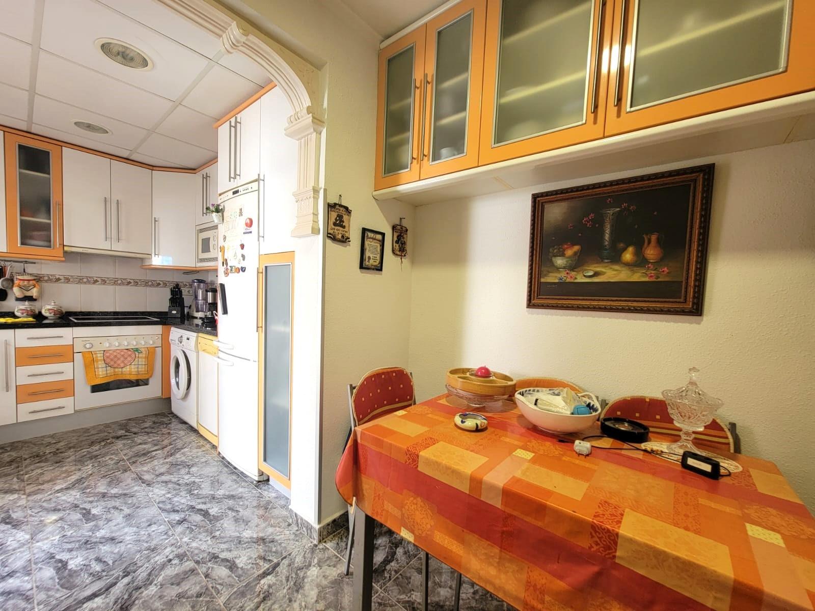 Dining area in bungalow for sale in Torrevieja