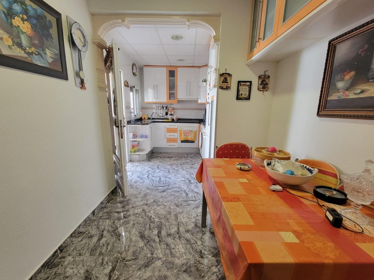 Bedroom in bungalow for sale in Torrevieja