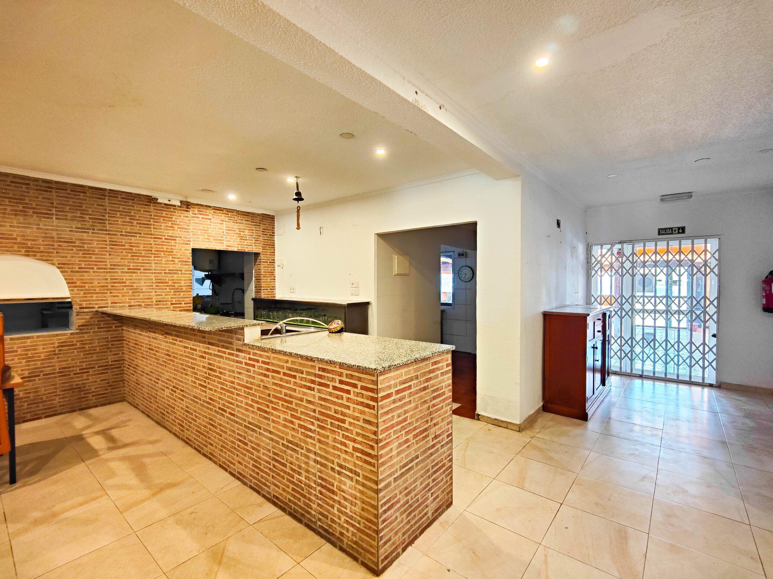 Terrace in commercial for sale in Torrevieja