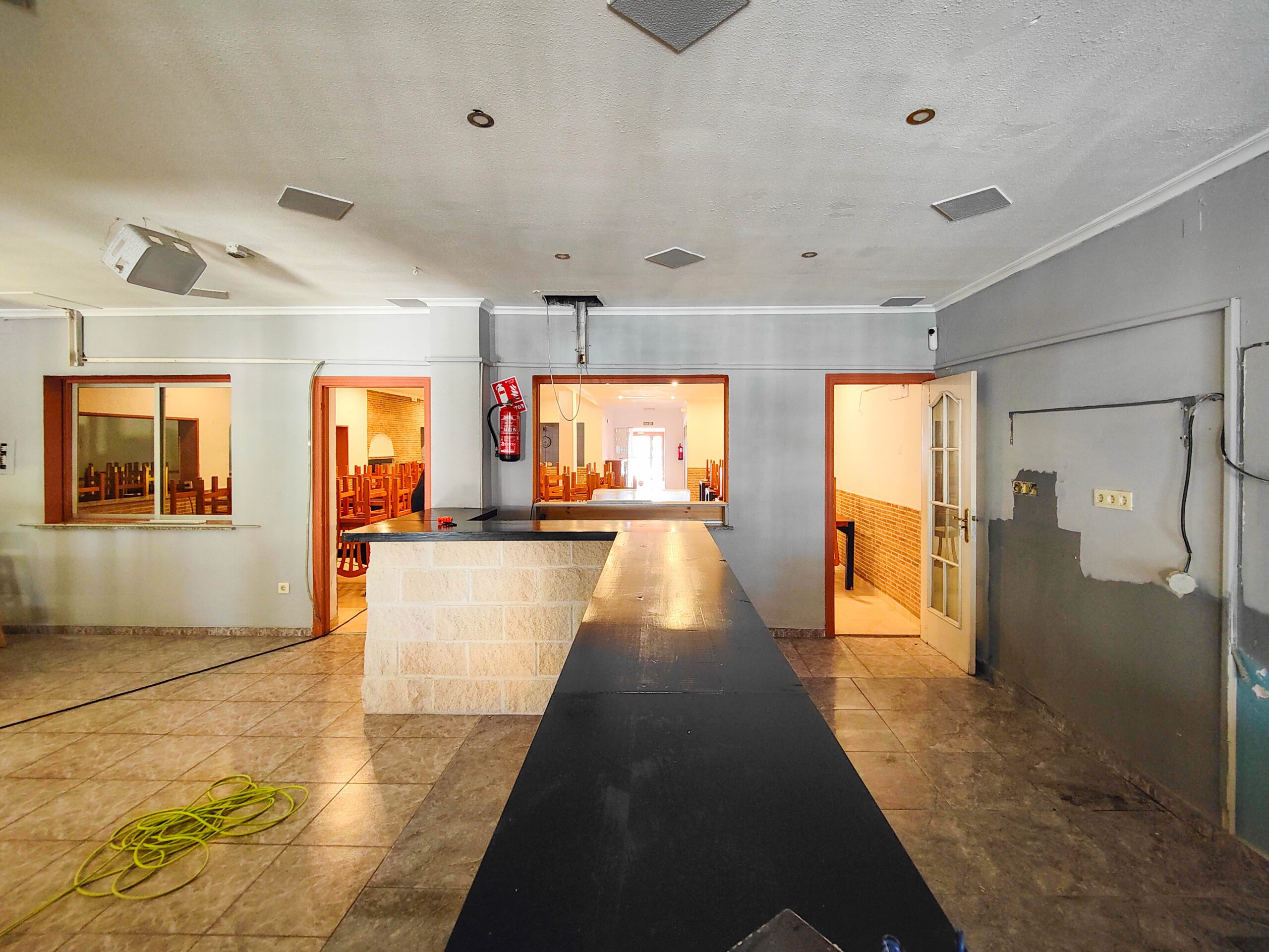 Kitchen in commercial for sale in Torrevieja