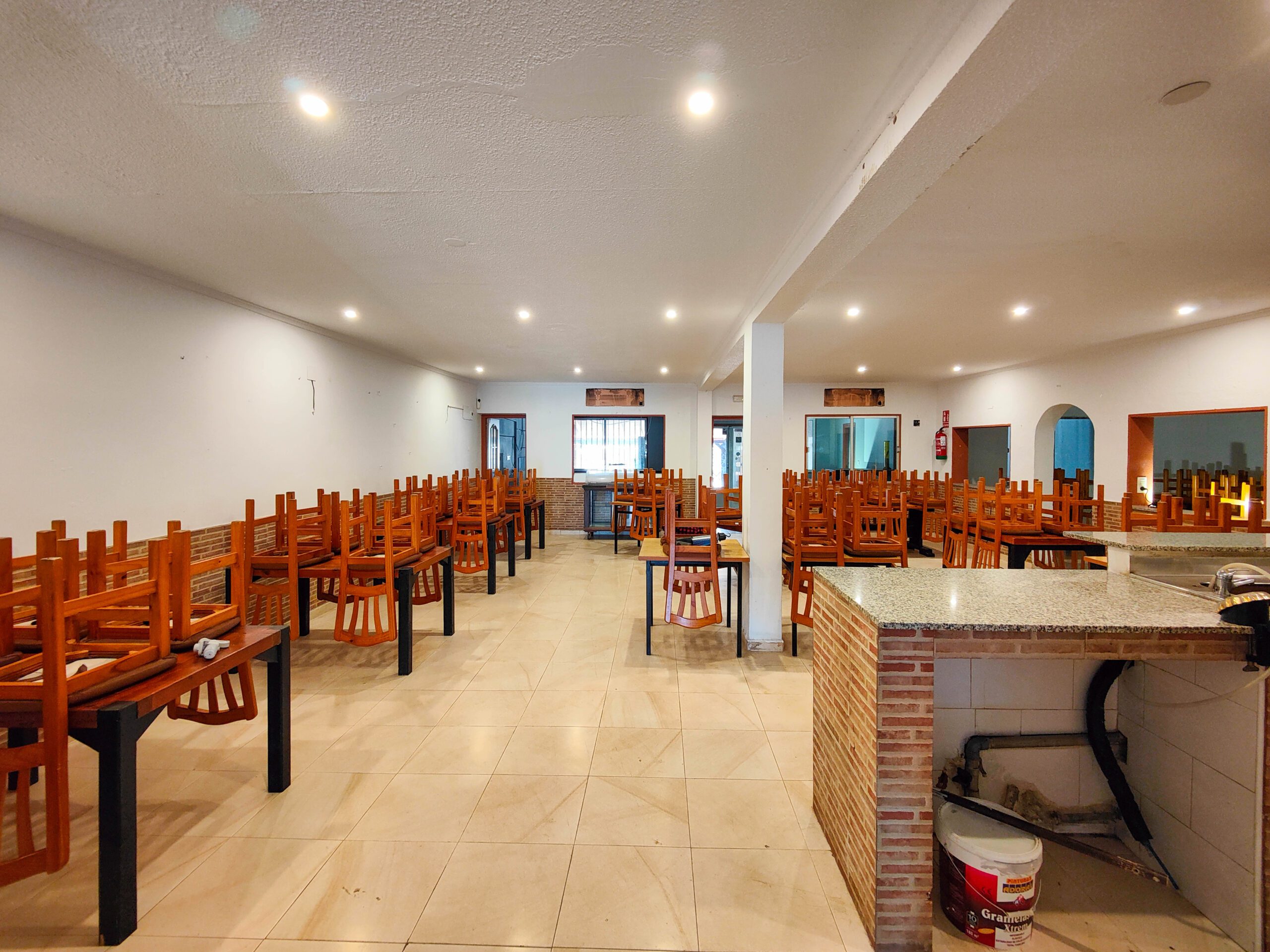 Pool area in commercial for sale in Torrevieja