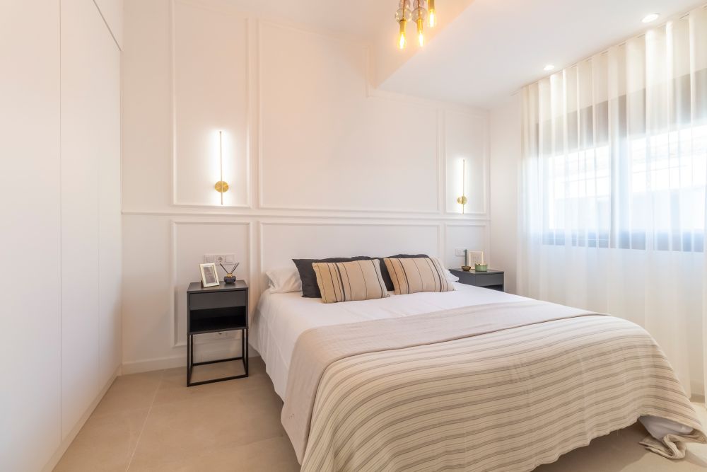 Master bedroom in villa for sale in Torrevieja