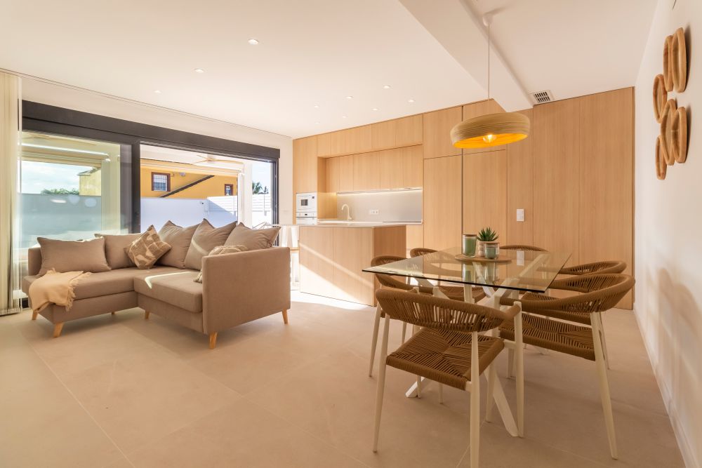 Dining area in villa for sale in Torrevieja