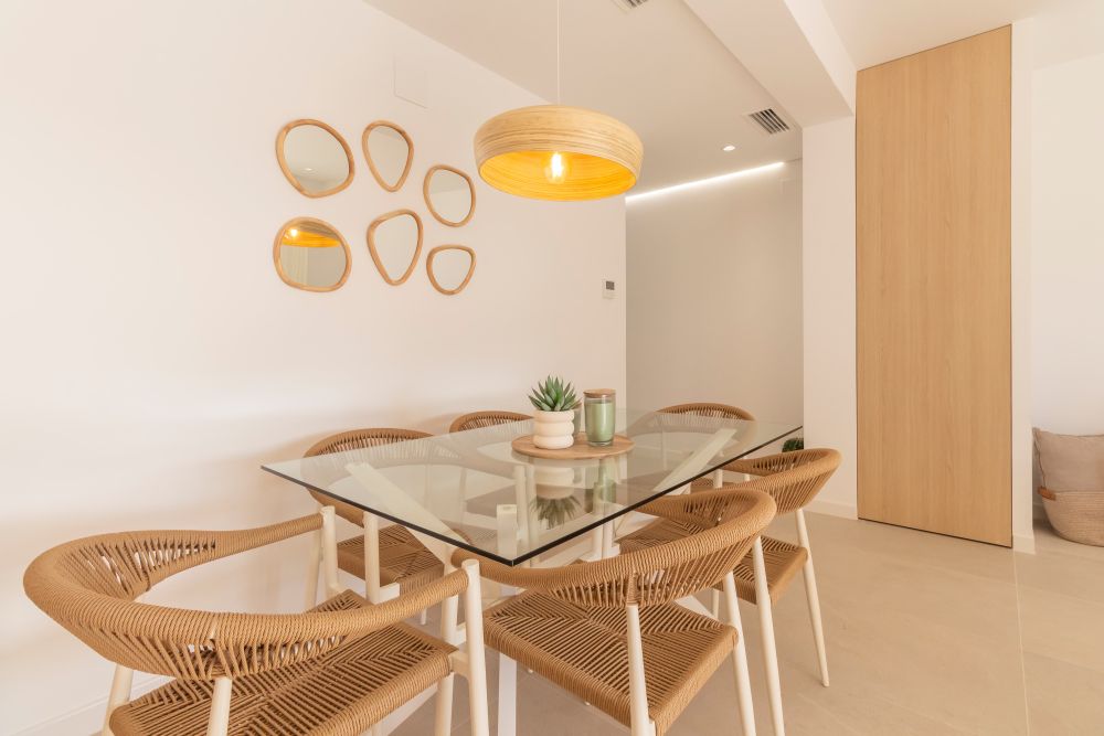 Bedroom in villa for sale in Torrevieja