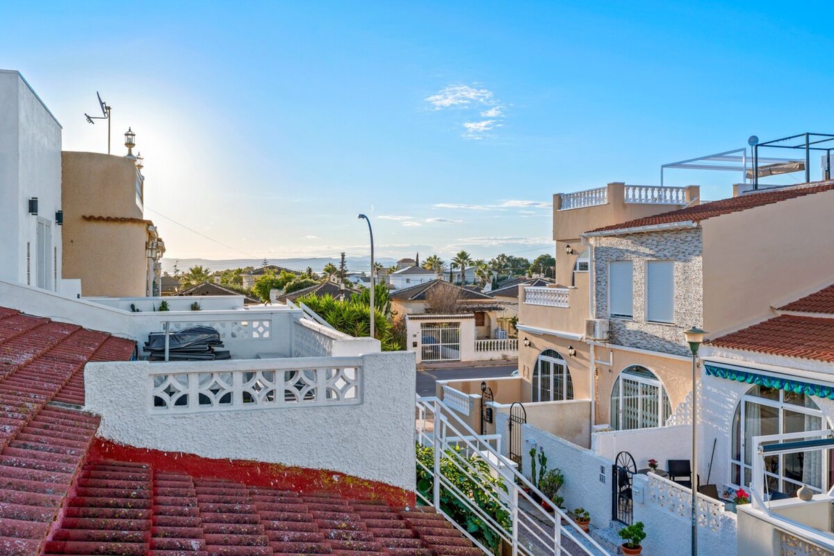 Dining area in terraced for sale in Torrevieja