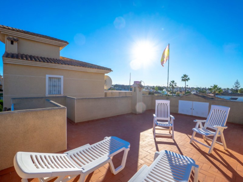 Kitchen in villa for sale in Torrevieja