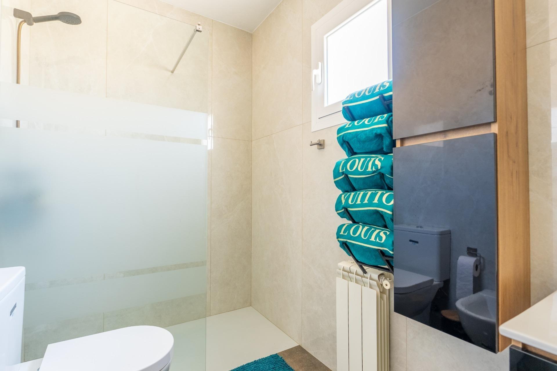 Terrace in villa for sale in Torrevieja