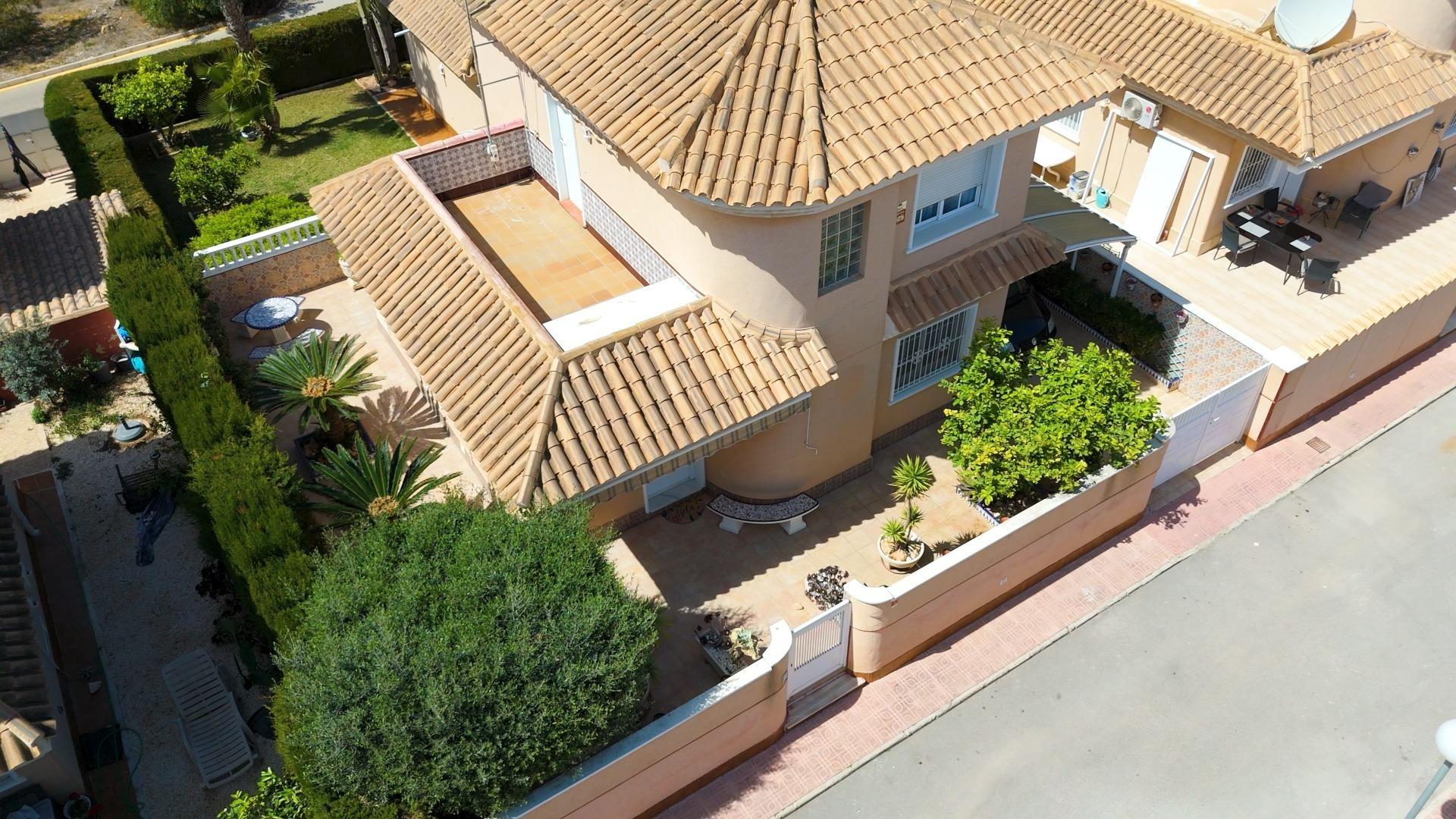 Master bedroom in villa for sale in Torrevieja