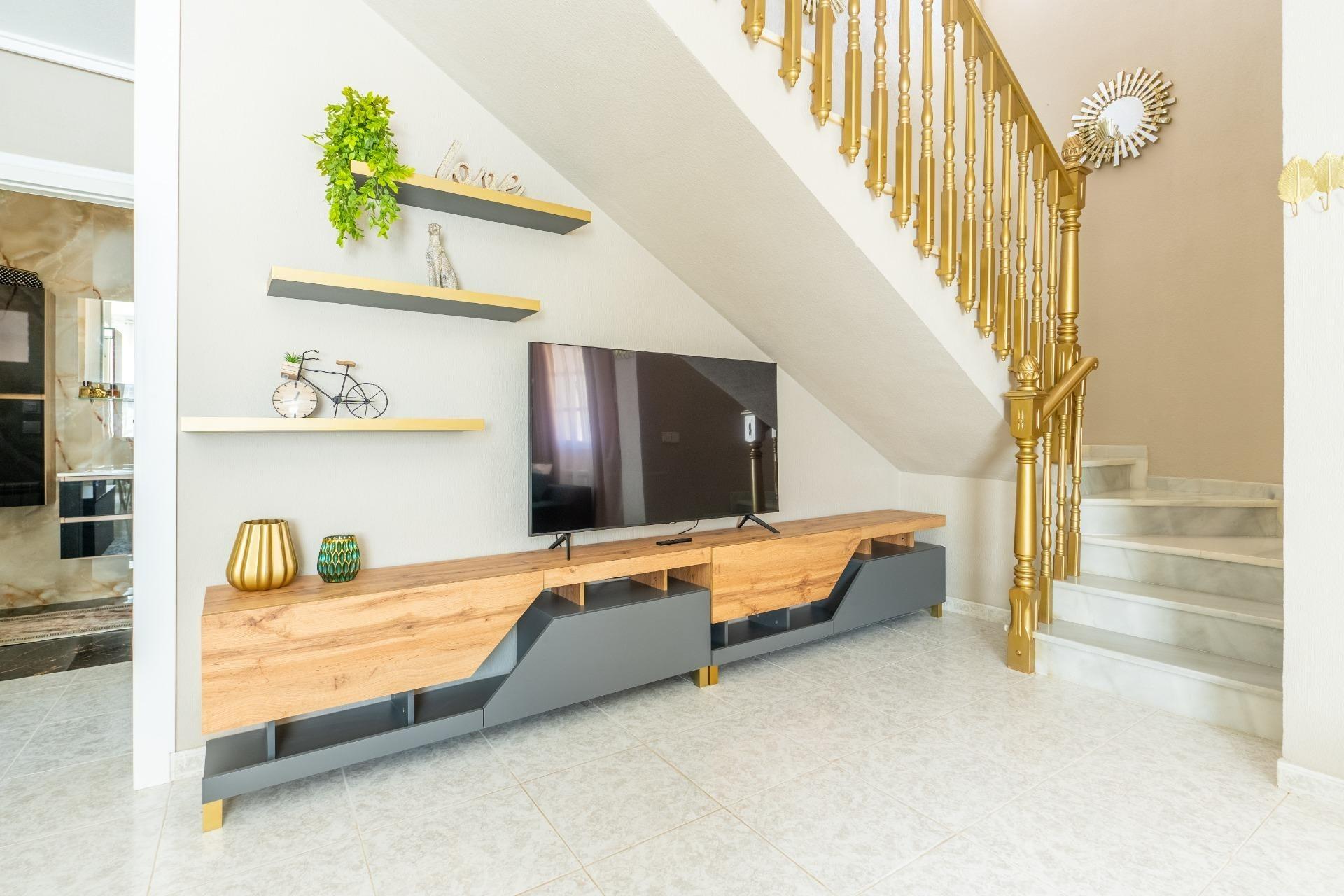 Bedroom in villa for sale in Torrevieja