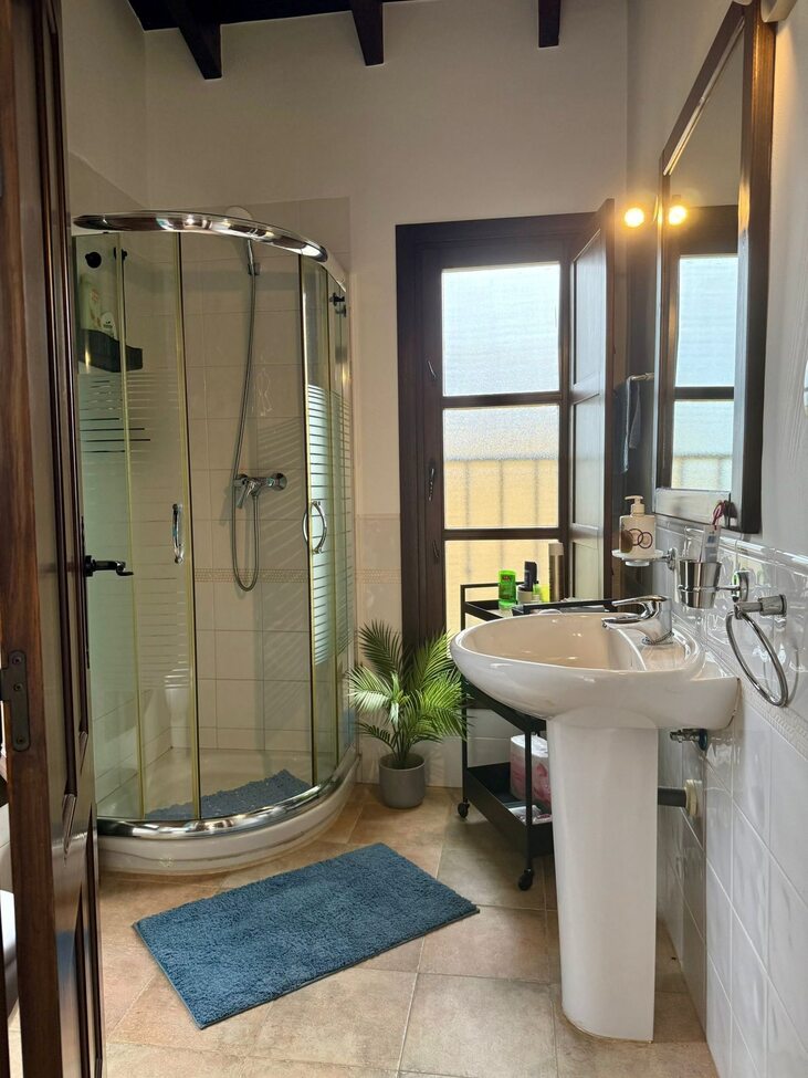 Bathroom in villa for sale in Hacienda del Alamo